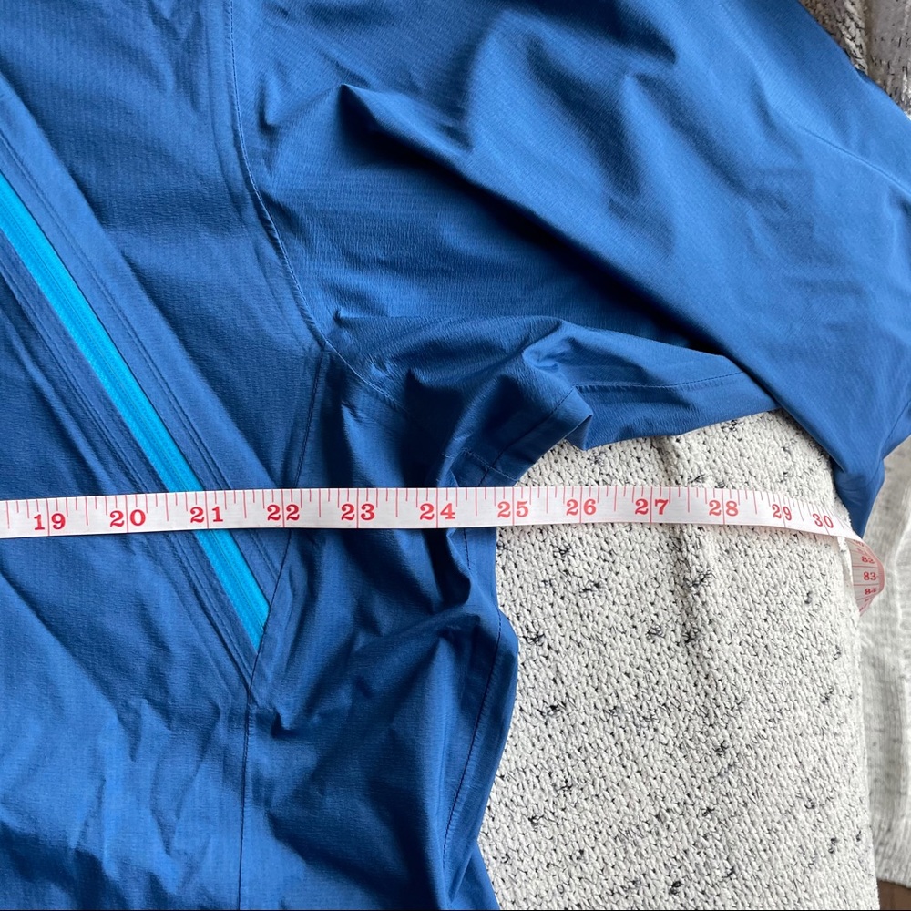 Patagonia Men’s Storm Racer Jacket - Picture 9 of 14